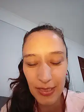 Aurabloom 1 online show from April 4, 6:03 pm