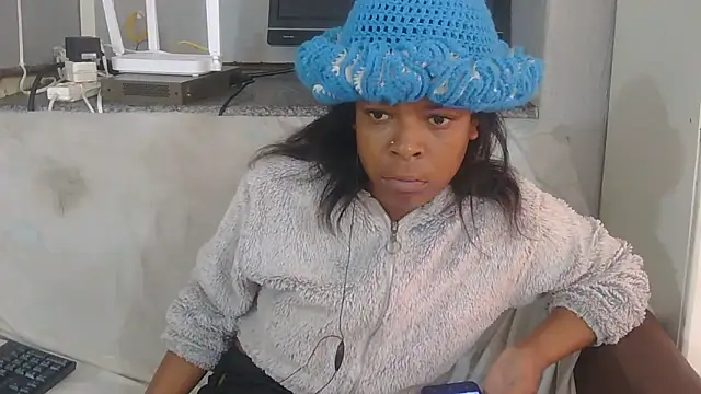 xxBabyDoll online show from April 7, 8:05 am