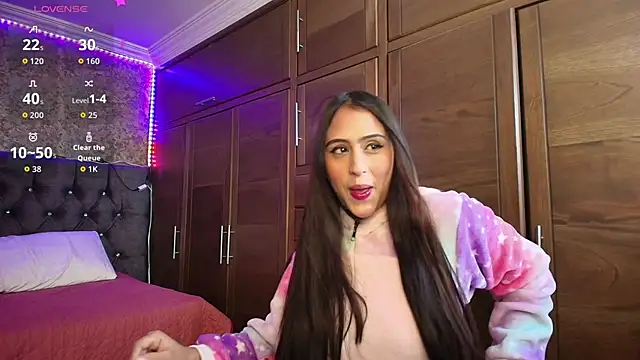 sarah escobarr online show from February 28, 1:55 pm