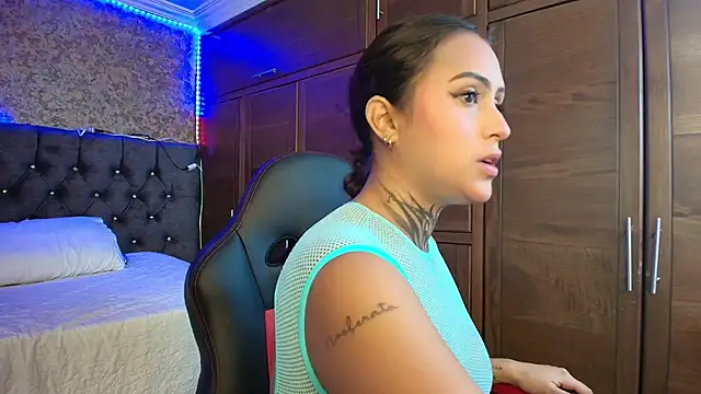 sarah escobarr online show from February 12, 11:54 am