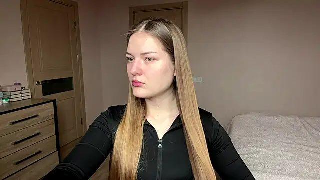 Milayouknow online show from April 3, 11:49 am