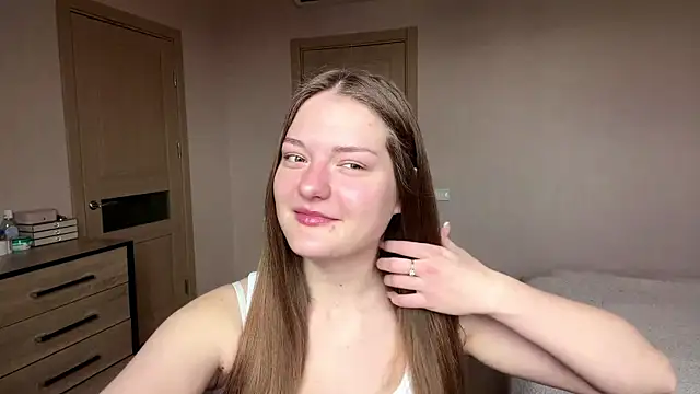 Milayouknow online show from April 12, 8:28 am