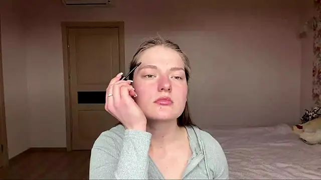 Milayouknow online show from April 9, 11:27 am