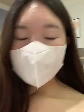 Rin-yiyi online show from February 10, 2:43 am