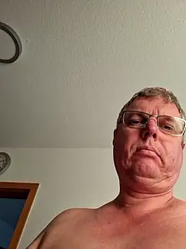 nackedei071 online show from May 7, 6:11 pm