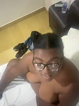 lanegriis1 online show from April 19, 4:35 am
