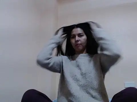 Snapshot of ZeforAitanna chatting on February 7, 9:23 pm ZeforAitanna online show from February 7, 9:23 pm