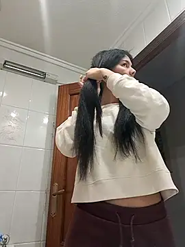 Snapshot of ZeforAitanna chatting on February 28, 8:52 pm ZeforAitanna online show from February 28, 8:52 pm