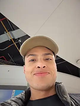 Eros lee online show from February 25, 11:37 pm