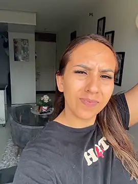 olivia velvett online show from March 6, 2:56 pm