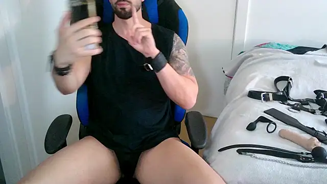 Sub-Titan online show from April 5, 1:07 pm