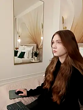 StacyHicks online show from April 9, 3:07 pm