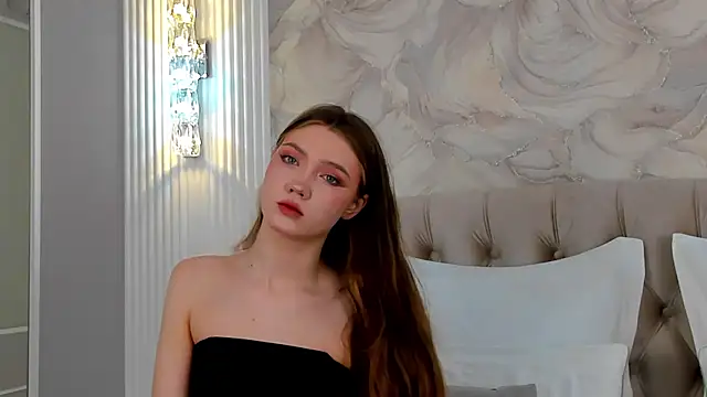 StacyHicks online show from April 11, 3:05 pm