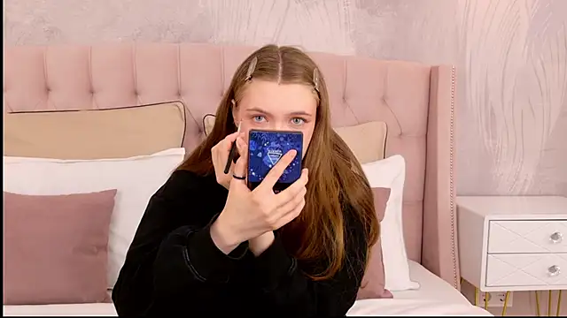 StacyHicks online show from March 14, 3:07 pm