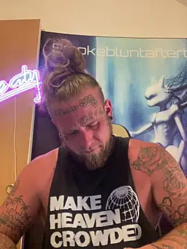 Smokebluntafterblunt online show from June 13, 2:42 am