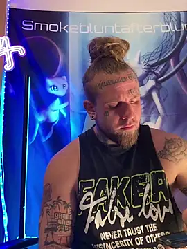 Smokebluntafterblunt online show from March 7, 2:18 am