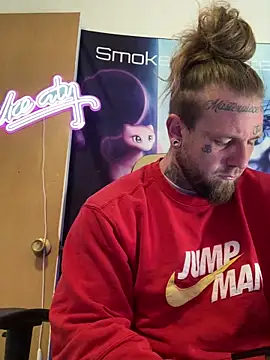 Smokebluntafterblunt online show from May 20, 11:51 am