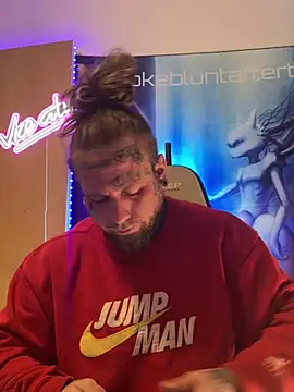 Smokebluntafterblunt online show from March 27, 4:43 am