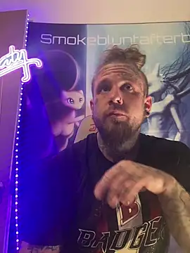 Smokebluntafterblunt online show from April 2, 11:55 pm