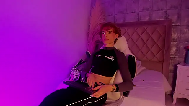 AngelDoll 1 online show from March 19, 3:50 am