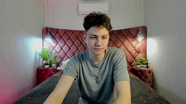 StefanBev online show from March 4, 7:43 pm