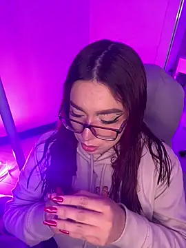 Wen 01 online show from March 26, 11:19 am