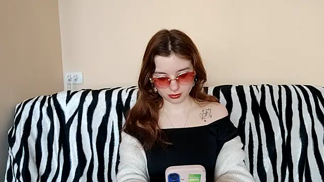 LanitaHemple online show from April 14, 11:15 am