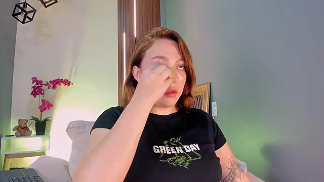 Snapshot of SimonaStar chatting on February 26, 1:55 pm SimonaStar online show from February 26, 1:55 pm