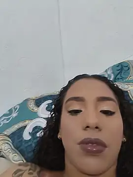 sandra rey  online show from May 31, 7:25 pm
