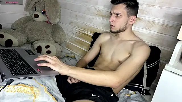 Donald boy online show from April 4, 4:13 pm