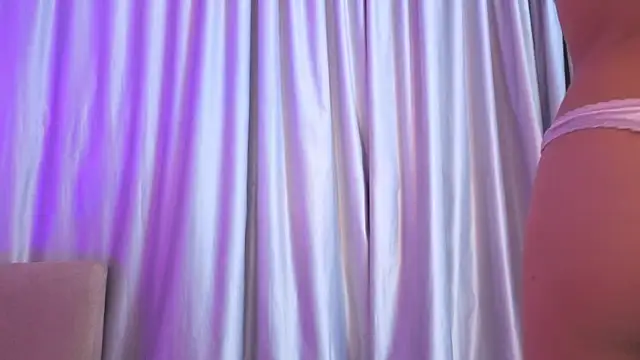 Mia Naive online show from March 13, 11:59 am