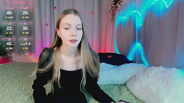 lada2k4 online show from April 12, 5:33 am