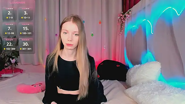 lada2k4 online show from May 7, 5:33 am