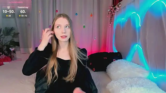 lada2k4 online show from April 7, 5:20 am