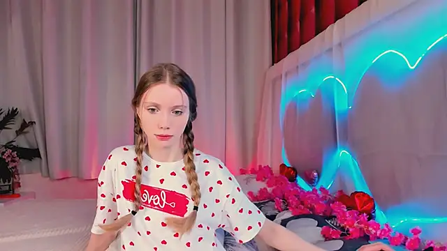 lada2k4 online show from February 25, 5:29 am