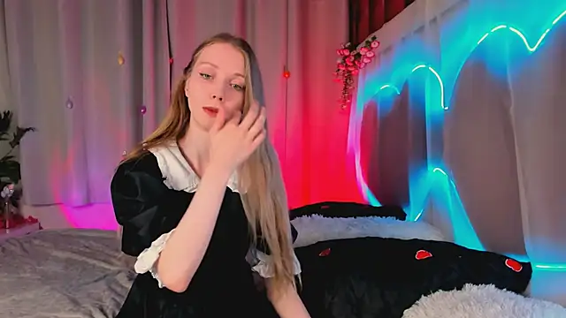 Snapshot of lada2k4 chatting on June 17, 5:07 am lada2k4 online show from June 17, 5:07 am