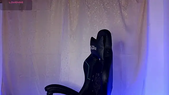  Yourdoll online show from April 9, 7:42 pm