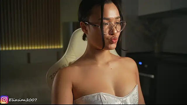 Eliasian online show from March 27, 1:23 pm