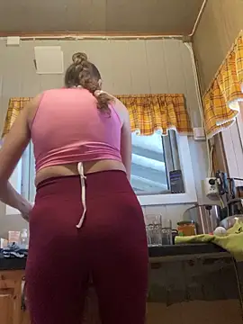 Midnight Munch online show from February 25, 8:36 am