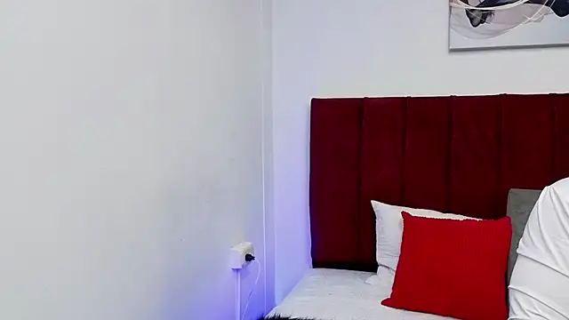 Tommas Jhonson online show from April 3, 3:57 am