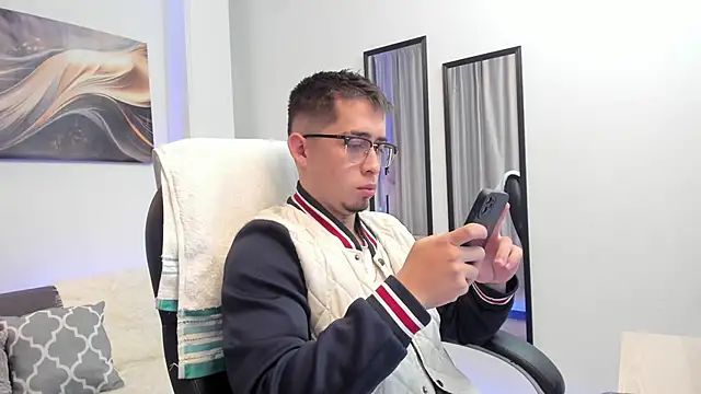 Tommas Jhonson online show from March 15, 3:57 am