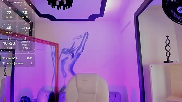 lorraineHunter online show from April 10, 12:45 pm