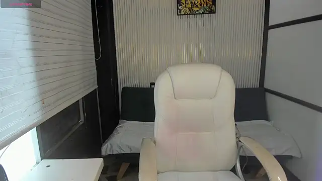 lorraineHunter online show from March 25, 1:32 pm