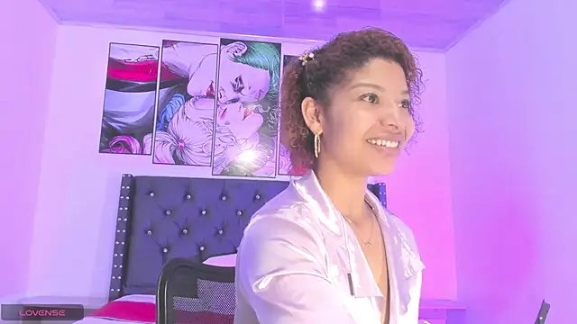 Snapshot of Shantall-blue chatting on February 26, 4:01 am Shantall-blue online show from February 26, 4:01 am