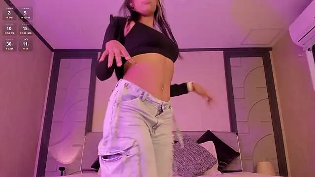 alicee clark  online show from March 22, 12:29 pm