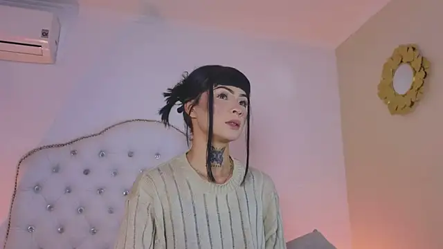 Snapshot of Axarasss_ chatting on May 12, 12:22 pm Axarasss online show from May 12, 12:22 pm