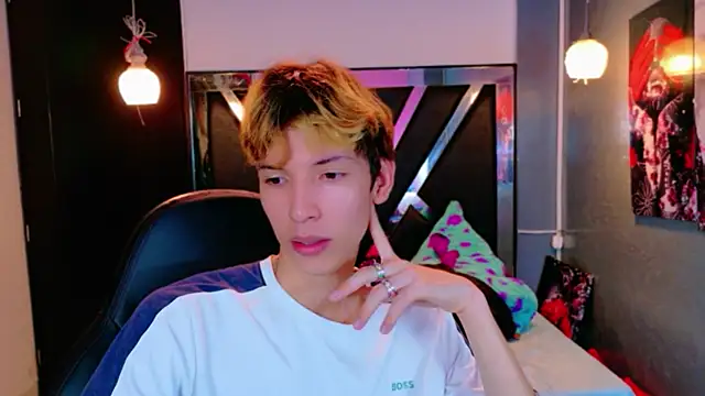 Snapshot of Liam_Green1 chatting on February 21, 11:56 am Liam Green1 online show from February 21, 11:56 am