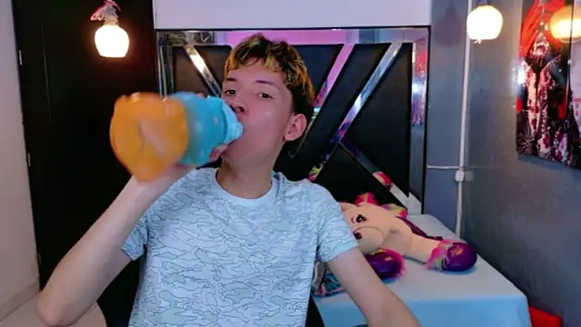 Snapshot of Liam_Green1 chatting on February 27, 7:46 pm Liam Green1 online show from February 27, 7:46 pm