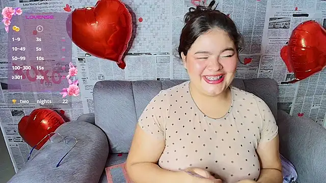 Snapshot of Nina_rouge77 chatting on February 14, 4:07 pm Nina rouge77 online show from February 14, 4:07 pm