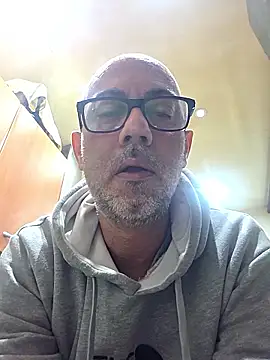 pareja47 online show from February 7, 8:06 pm